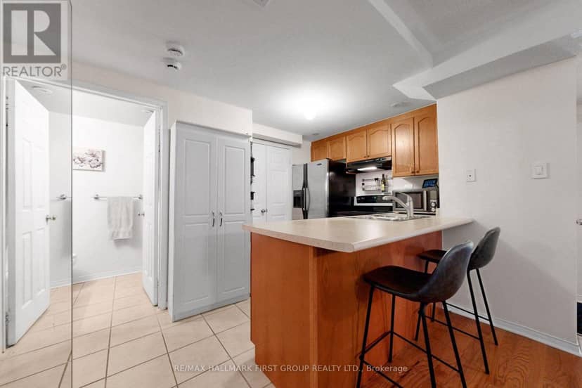 34 - 42 Pinery Trail — photo 10 of 25