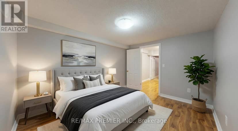 51 - 1250 Mississauga Valley Boulevard — photo 8 of 20