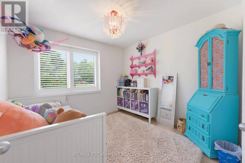 200 Lynden Road — photo 15 of 35