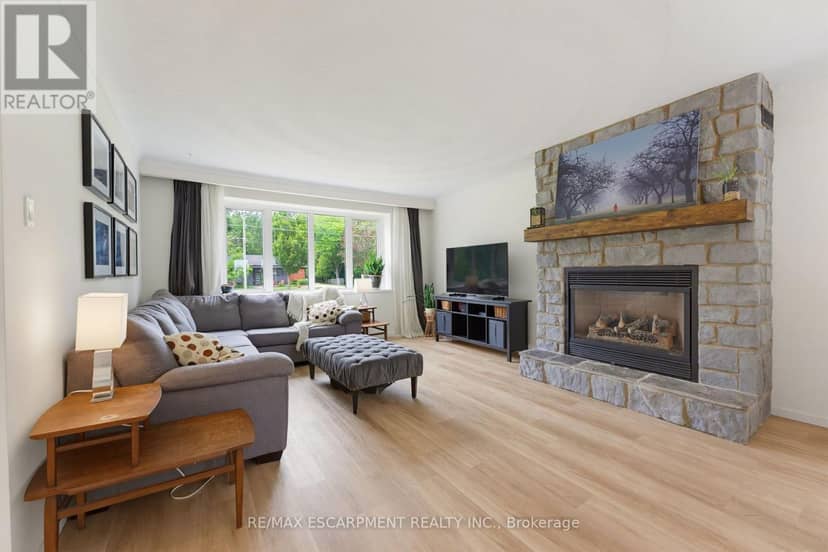 200 Lynden Road — photo 7 of 35