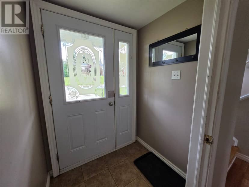 22 Carson Street, Wabush, photo 2