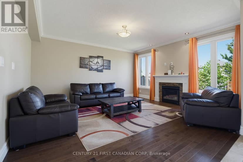 3429 Singleton Avenue — photo 18 of 40