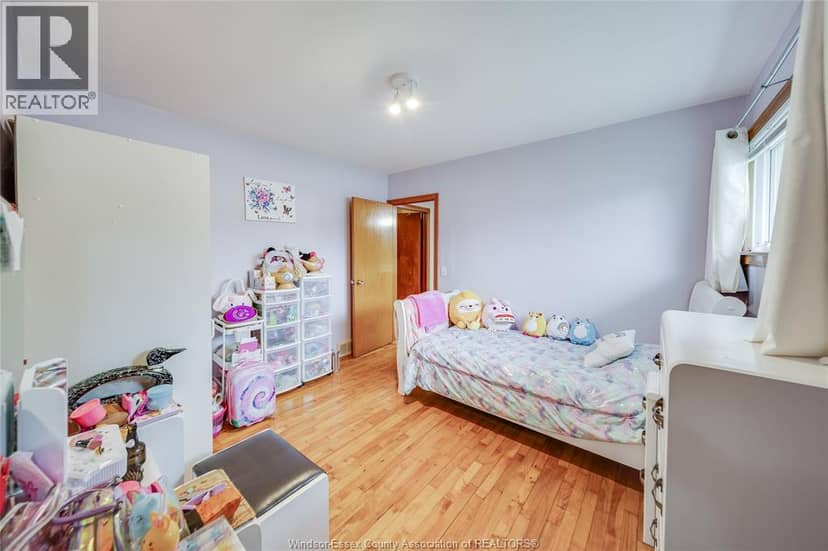 669 Talbot Road — photo 14 of 40