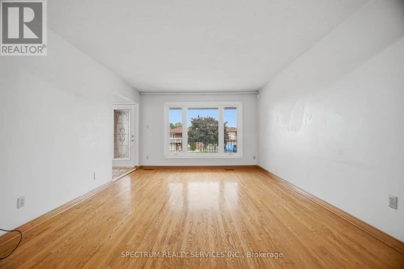 103 John Lindsay Court — photo 12 of 40