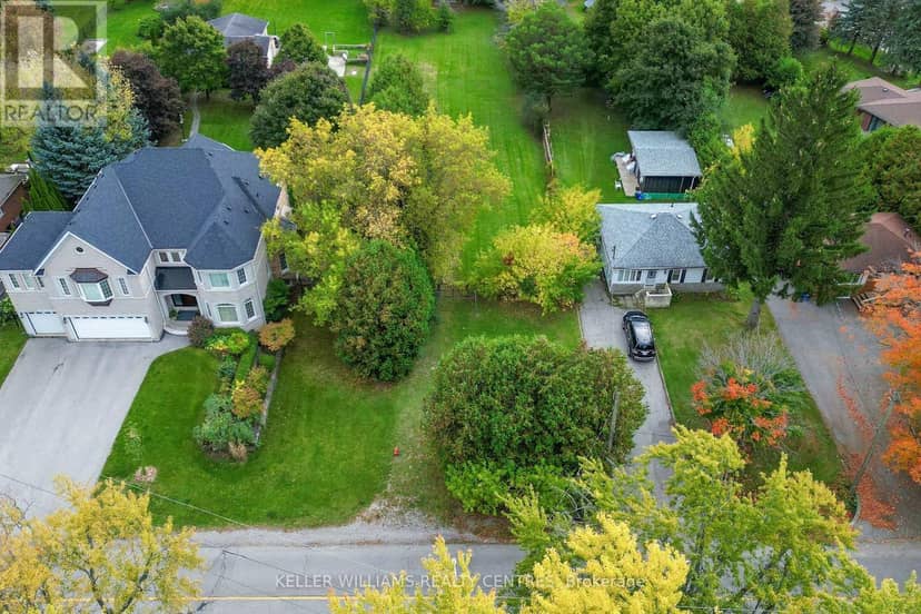 39 Maple Grove Avenue — photo 11 of 14