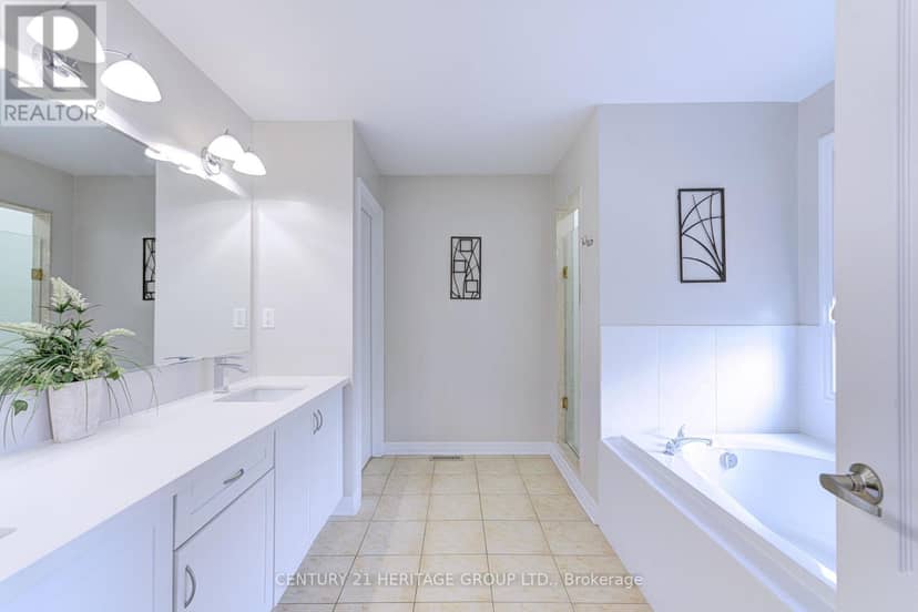 1406 Marshall Crescent — photo 26 of 40