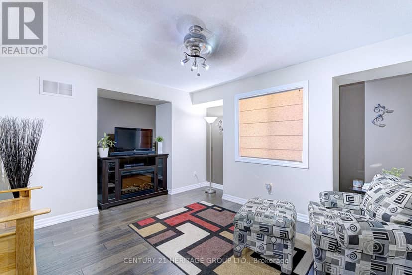 1406 Marshall Crescent — photo 33 of 40
