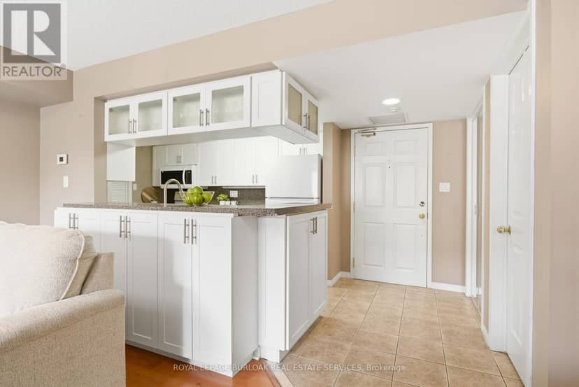 F304 - 216 Plains Road W, Burlington, photo 2