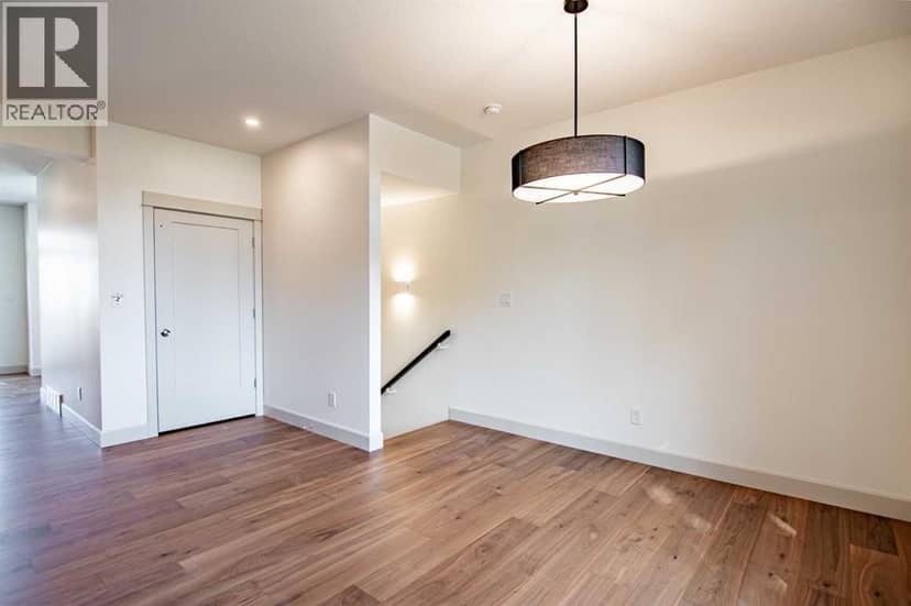 5026 48 Street — photo 19 of 40