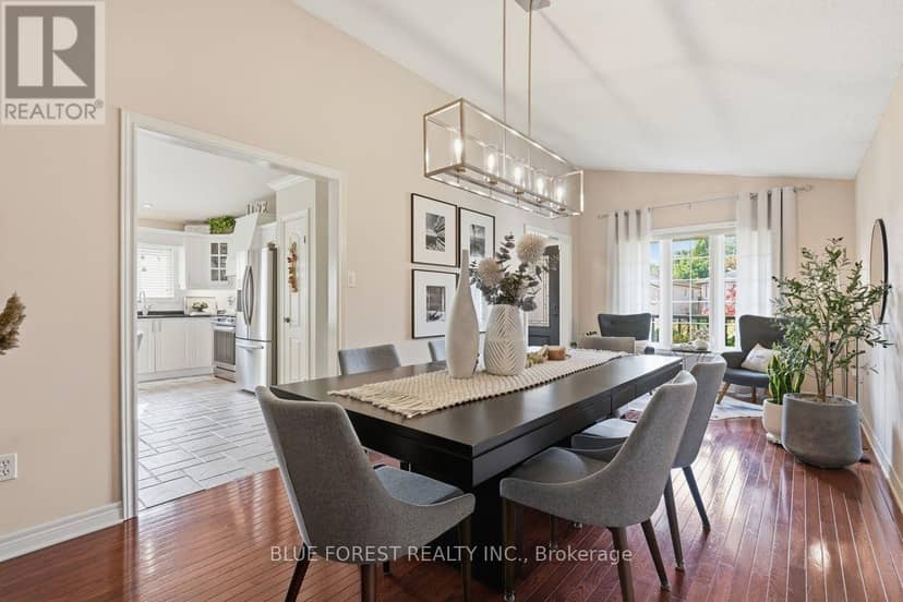 241 Oldham Street — photo 12 of 40