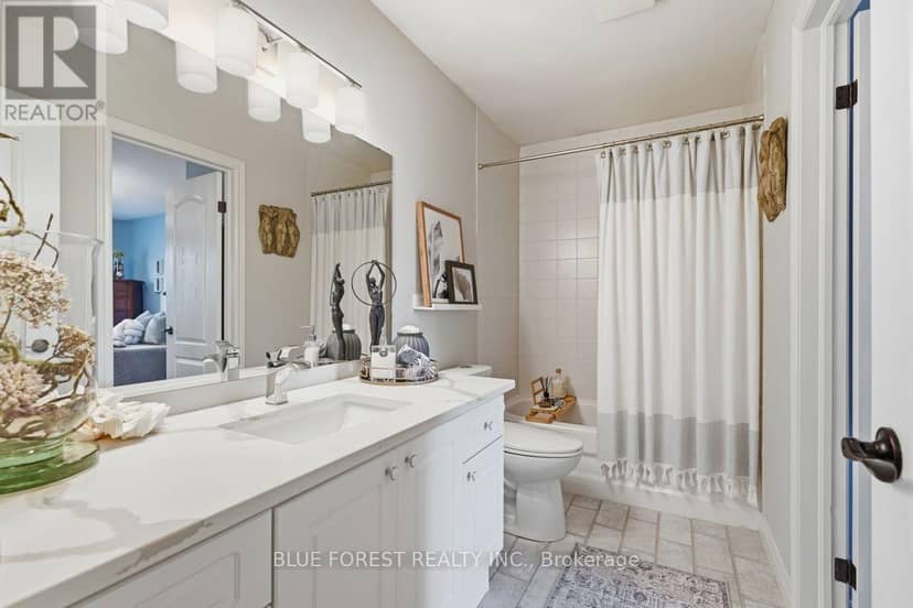 241 Oldham Street — photo 24 of 40