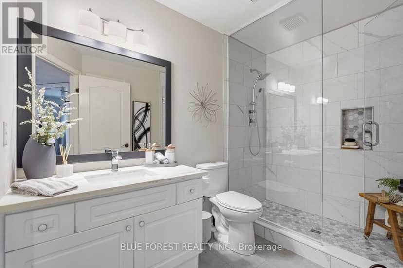 241 Oldham Street — photo 37 of 40