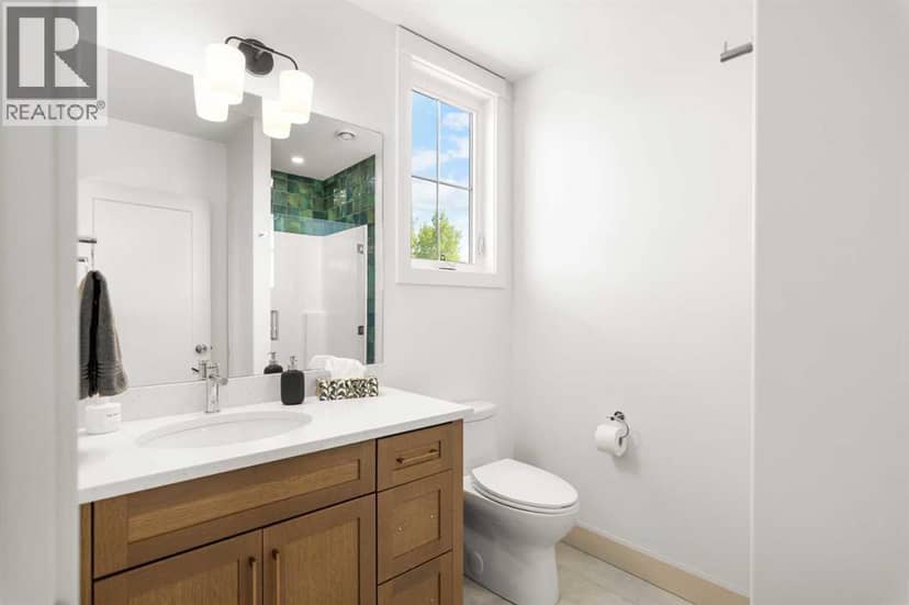 5032 48 Street — photo 14 of 40