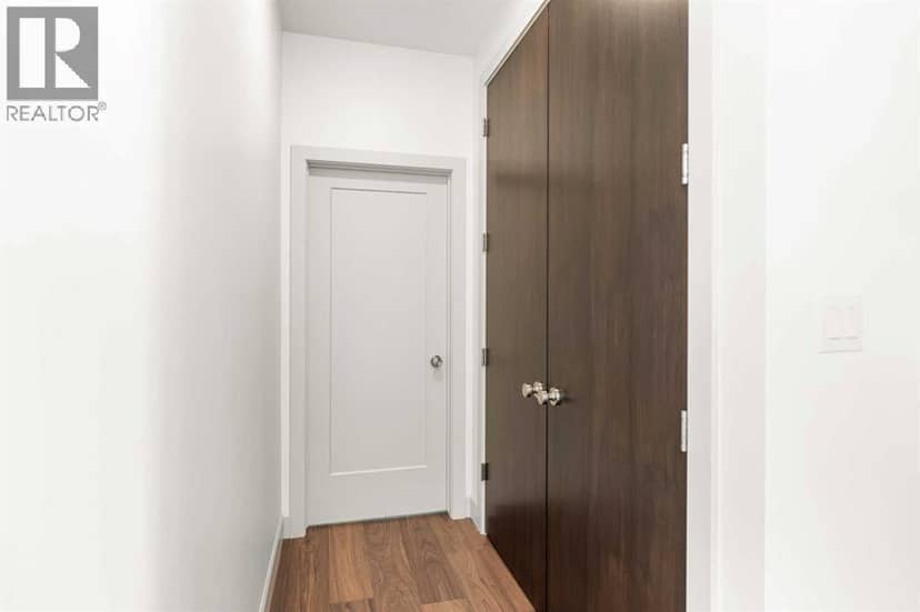 5030 48 Street — photo 23 of 40