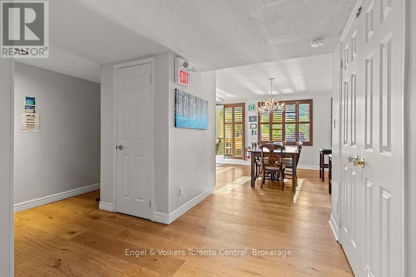 212 - 107 Wintergreen Place — photo 10 of 40