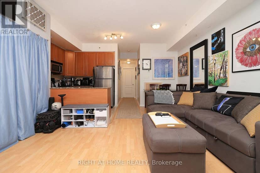 19 - 88 Carr Street — photo 10 of 26