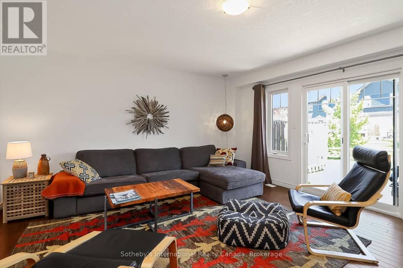 49 Silver Glen Boulevard — photo 12 of 40