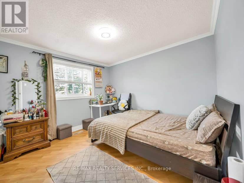 3079 Bartholomew Crescent — photo 24 of 40
