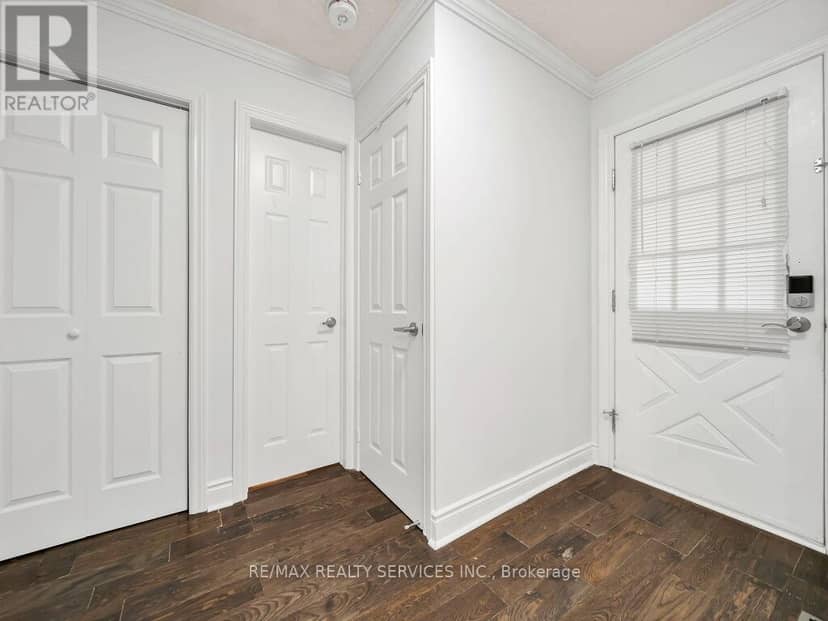 3079 Bartholomew Crescent — photo 4 of 40