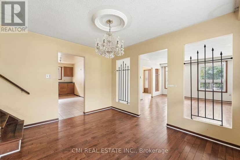 185 Lavina Crescent — photo 11 of 40