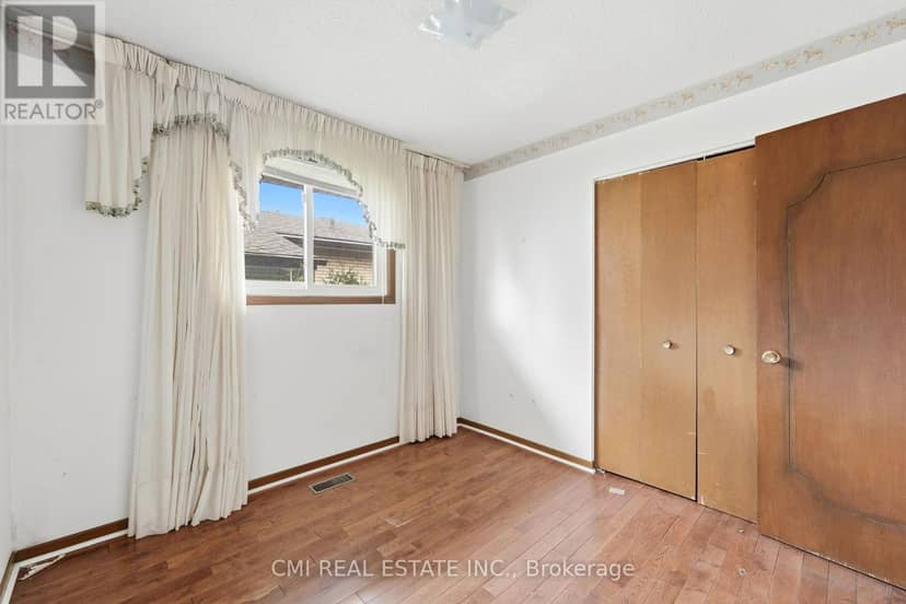185 Lavina Crescent — photo 27 of 40