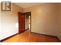 35 Barons Avenue S — photo 13 of 28