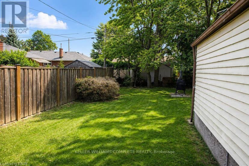 35 Barons Avenue S — photo 27 of 28