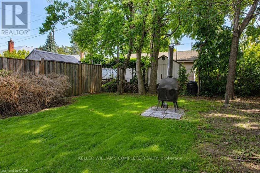 35 Barons Avenue S — photo 28 of 28