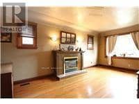 35 Barons Avenue S — photo 6 of 28