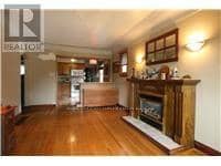 35 Barons Avenue S — photo 7 of 28