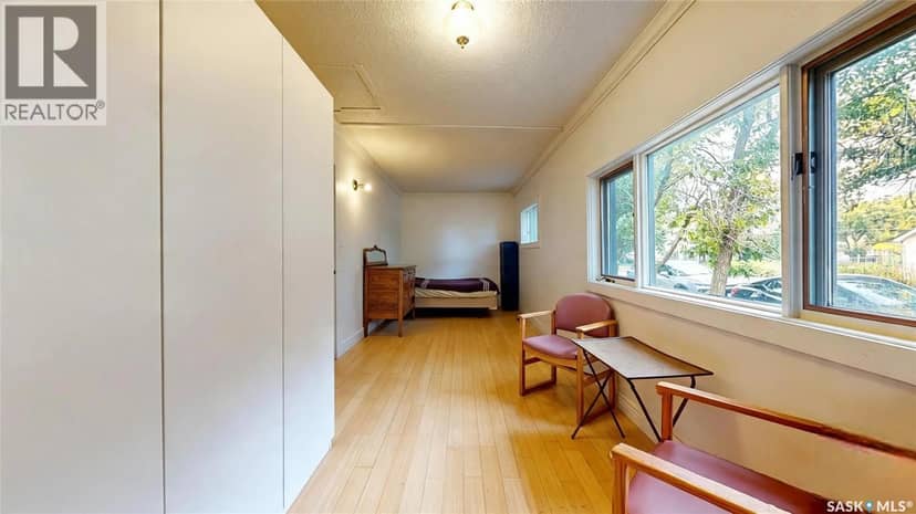 102-104 Marsh STREET — photo 13 of 33