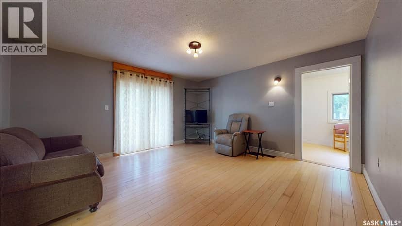 102-104 Marsh STREET, Maple Creek, photo 7