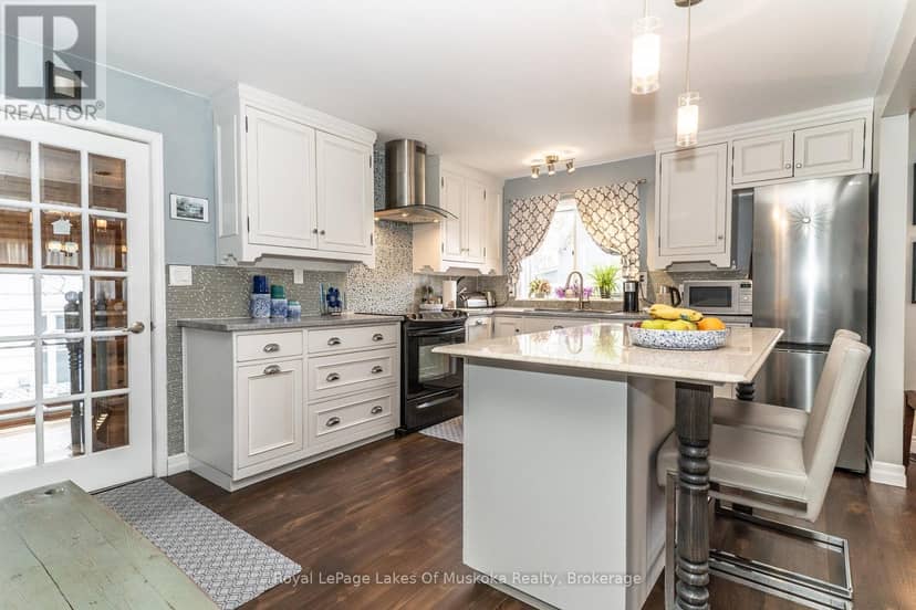 295 Bishop Street — photo 6 of 35