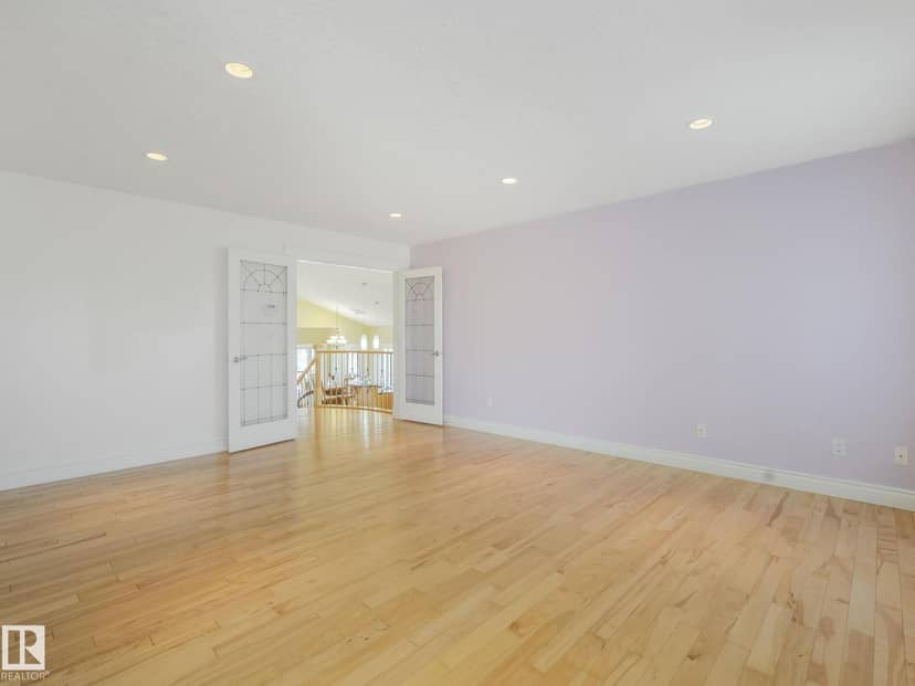 7504 161A AV NW — photo 24 of 40