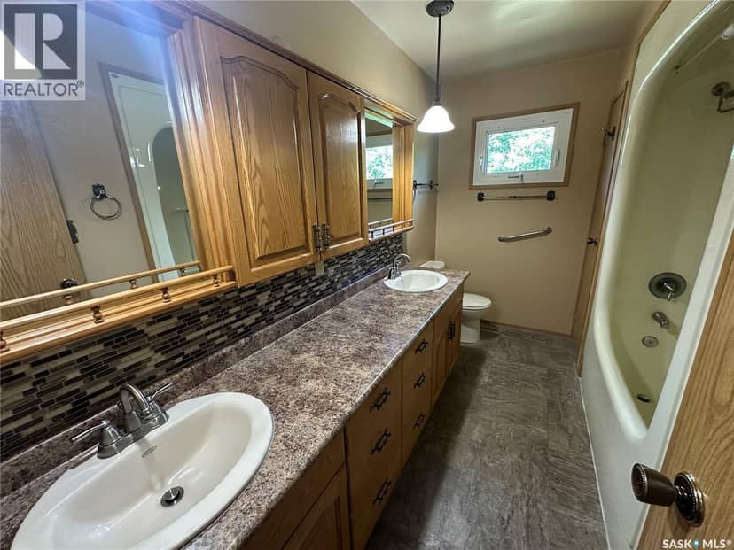 Tisdale Acreage — photo 21 of 40