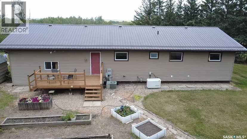 Tisdale Acreage — photo 37 of 40