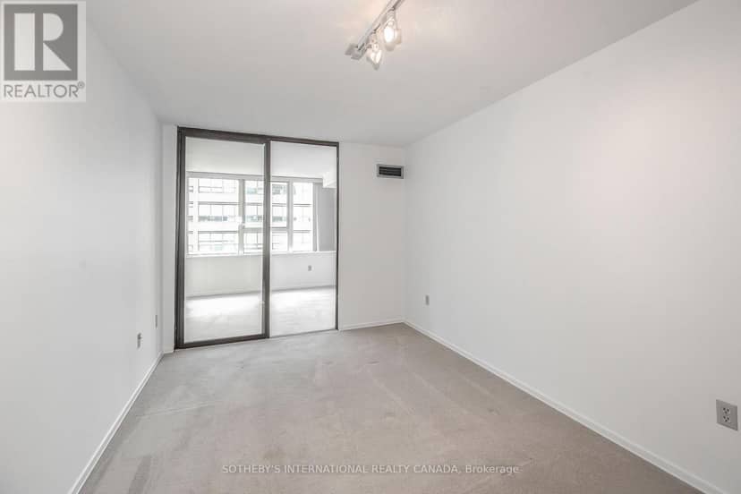 1707 - 45 Carlton Street — photo 15 of 29