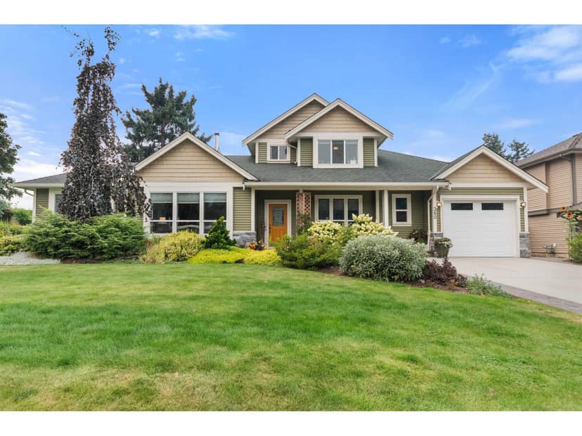 380 DEWDNEY AVENUE, Hope, Hope