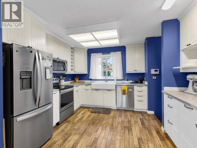 53 Tamarack Drive — photo 7 of 34
