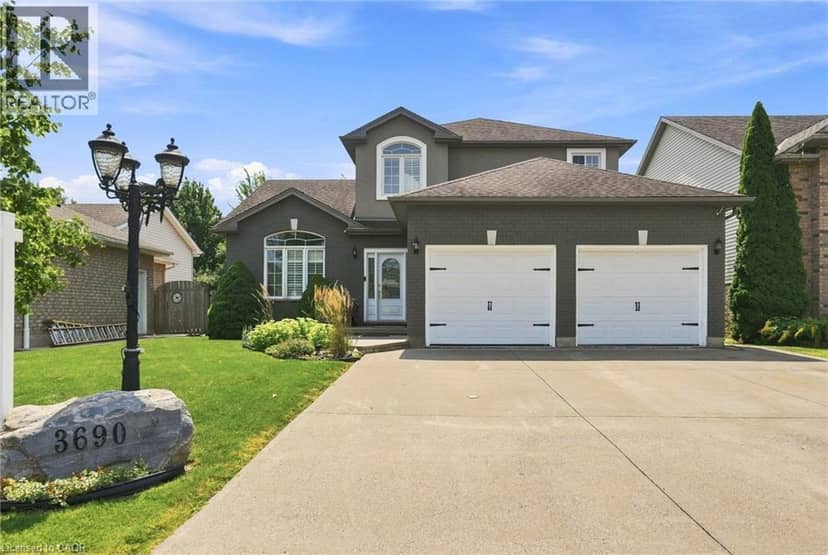 3690 WEINBRENNER Road, Niagara Falls, photo 2
