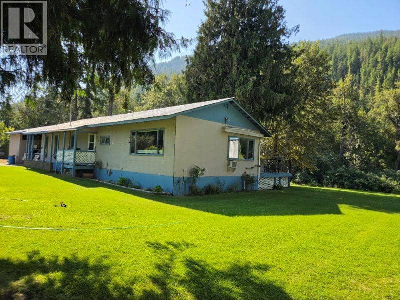 630 Enderby Mabel Lake Road, Enderby, photo 6