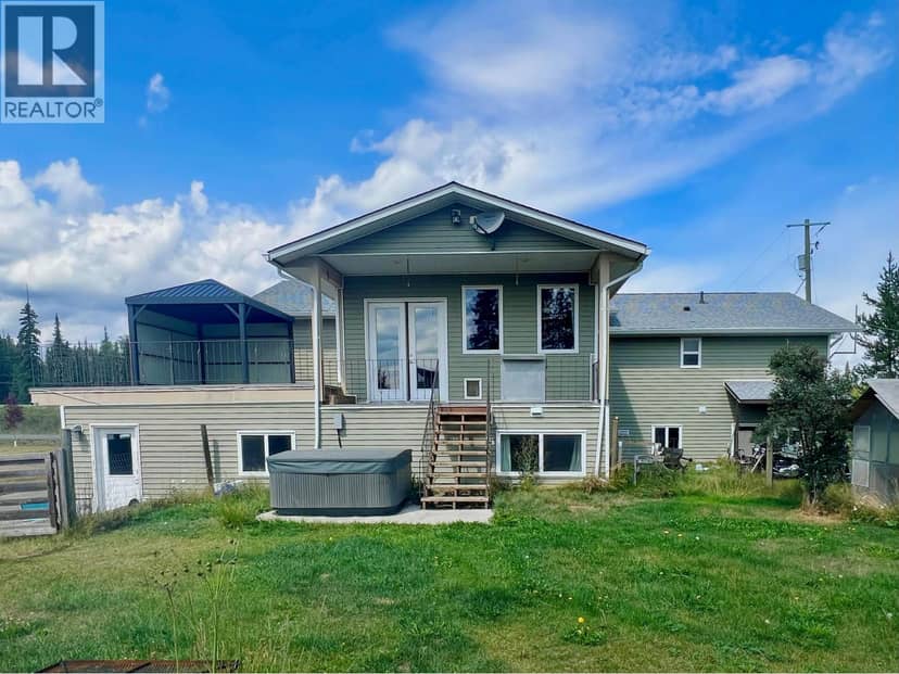 7025 ELEFSON ROAD, 100 Mile House