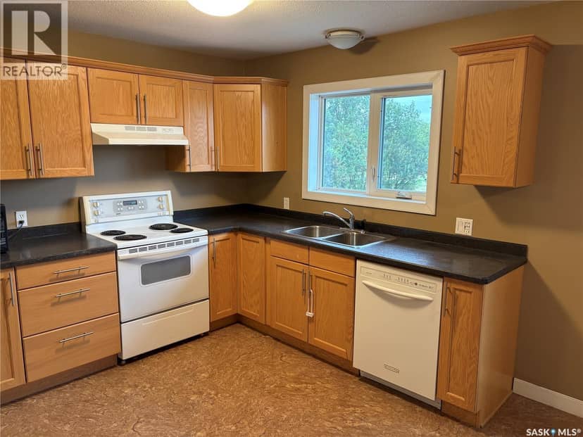 Maurer Acreage, Weyburn Rm No. 67, photo 5