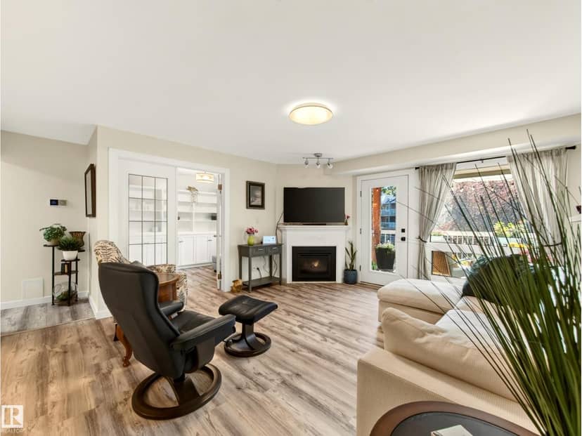 #211 9003 106A AV NW — photo 19 of 40