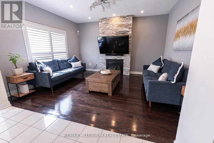 19 Bellotti Crescent — photo 16 of 40