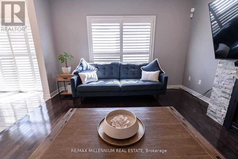 19 Bellotti Crescent — photo 18 of 40