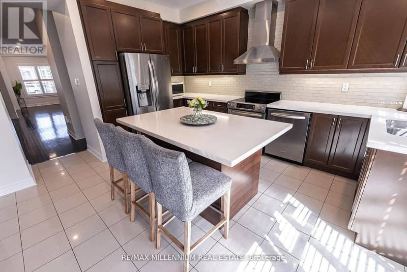 19 Bellotti Crescent — photo 20 of 40