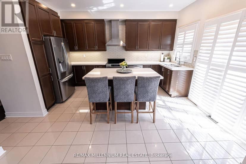 19 Bellotti Crescent — photo 21 of 40
