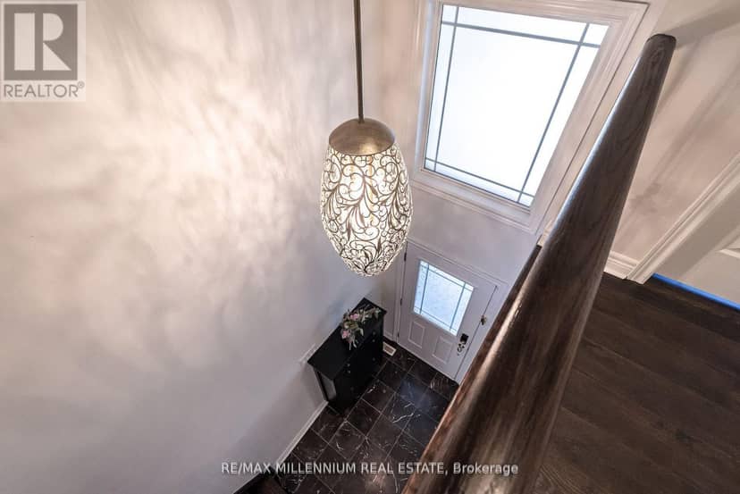 19 Bellotti Crescent — photo 40 of 40