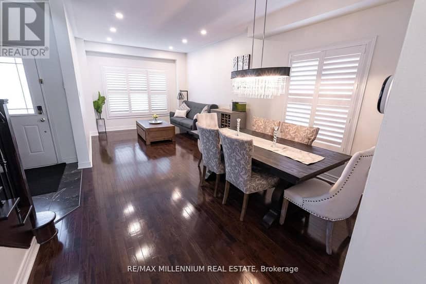 19 Bellotti Crescent — photo 8 of 40